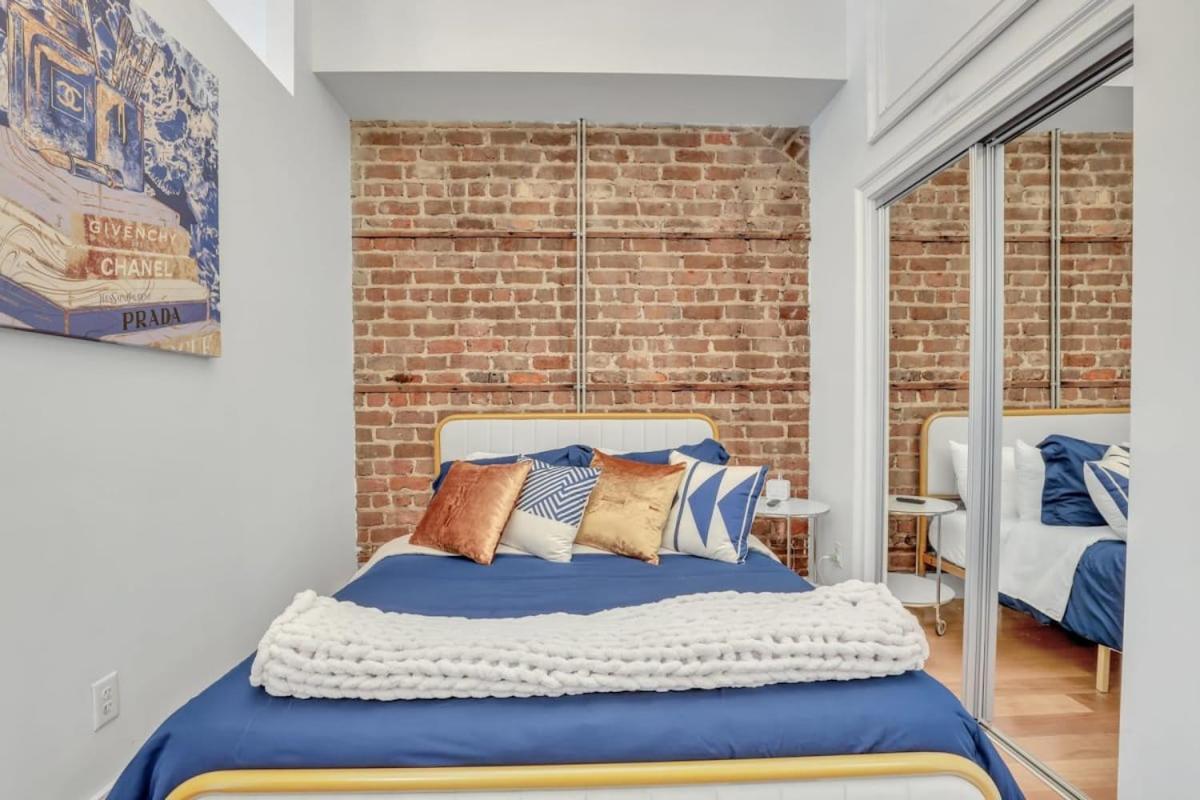 Lush Savannah Loft - Near Plant Riverside District Bagian luar foto